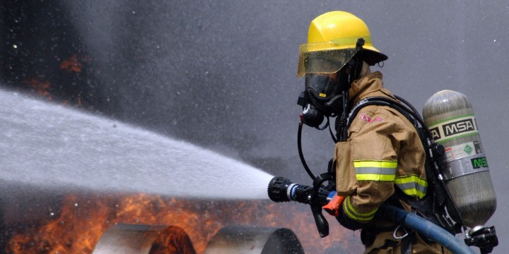 firefighter-593716_1920_20201028094253_20201028094323